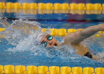 Milli yüzücü Merve Tuncel, gençler 400 metrede Avrupa şampiyonu oldu