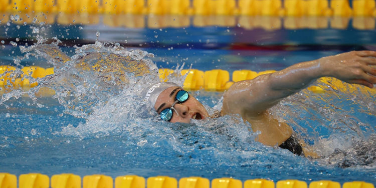 Milli yüzücü Merve Tuncel, gençler 400 metrede Avrupa şampiyonu oldu