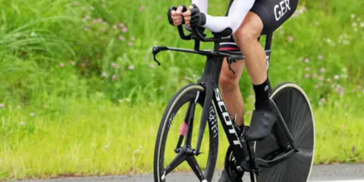 Olimpiyatlar'da Faslı ve Eritreli bisikletçiler için "Deve binicileri" diyen Alman sportif direktör eve gönderildi