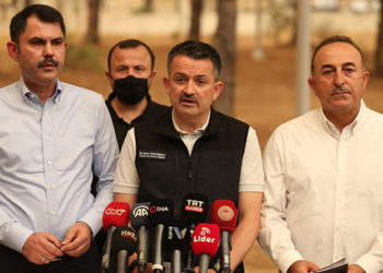 Orman Bakanı Pakdemirli: Envanterimizde yangın söndürme uçağı yok