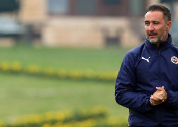 Pereira konuşma yaptı, "bazı oyuncuların gözleri doldu"