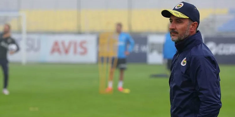 Pereira'dan revizyon: 4 futbolcuyu kadrosunda istemiyor