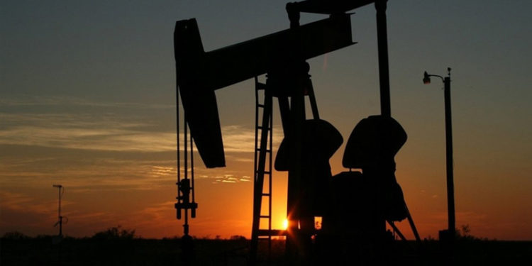 Petrolün varil fiyatı 73.59 dolar