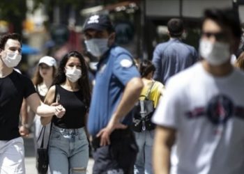 Prof. Dr. Adem S&ouml;z&uuml;er: Maske i&ccedil;in kesilen cezalar Anayasa&rsquo;ya aykırı