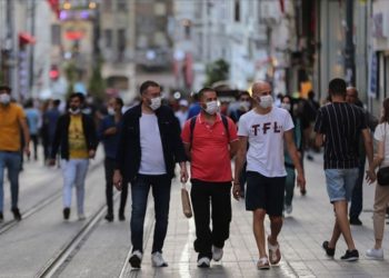 Prof. İlhan: 4&rsquo;&uuml;nc&uuml; dalga &lsquo;aşısızlar pandemisi&rsquo; olabilir