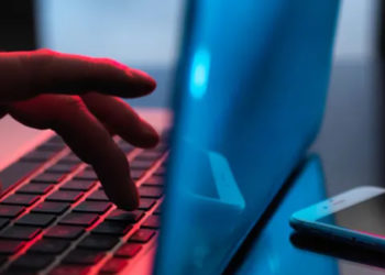 Rapor: Covid-19 ve aşılarla ilgili yanlış bilgilerin çoğunun kaynağı aynı 12 kişi