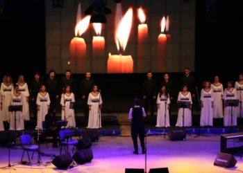 Seyyidhan Kömürcü ödülünü Poyraz’a armağan etti