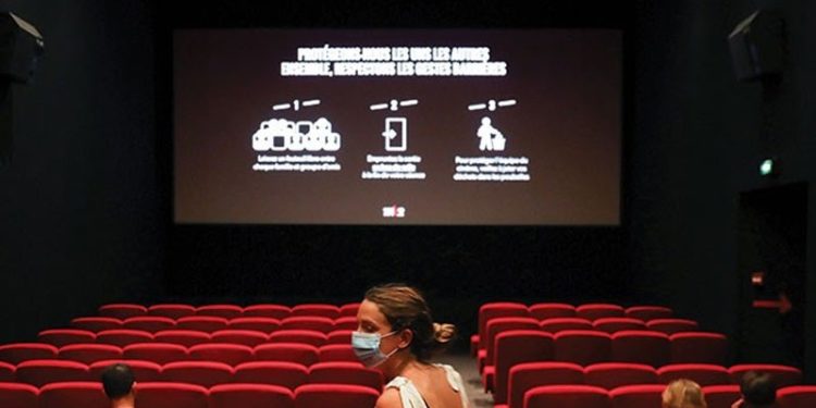Sinema biletlerinde ‘sıfır vergi’ uygulaması uzatıldı