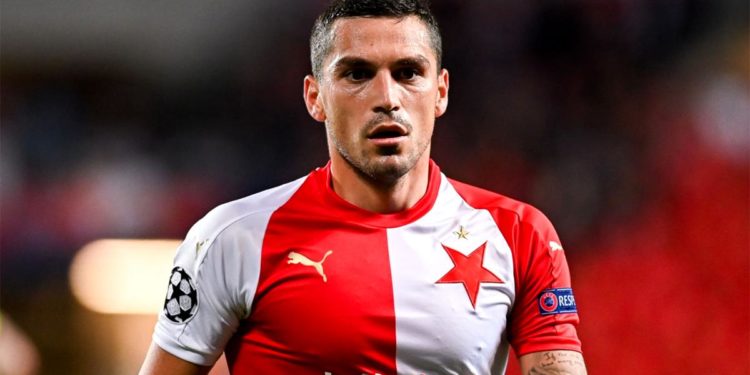 Slavia Prag'dan Stanciu için resmi açıklama