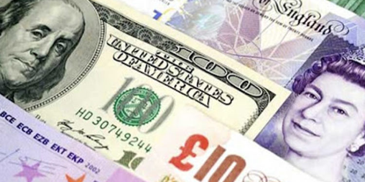 Sterlin, dolar karşısında son beş ayın en düşük seviyesinde