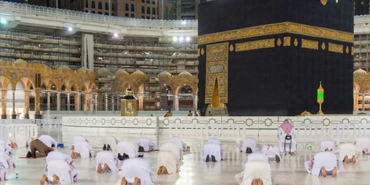 Suudi Arabistan'da 'akıllı hac kartı' uygulaması başladı