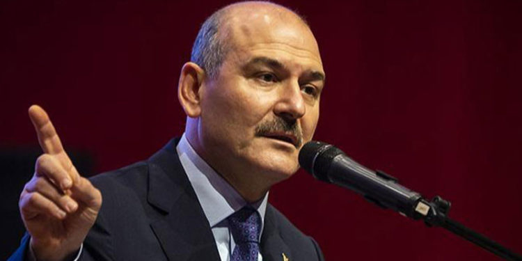 Sözcü yazarı Öztürk: İçişleri Bakanı da çakarlı araçlı, korumalı iş insanı, gazetecileri açıklayamaz, nedenini de en iyi kendisi bilir
