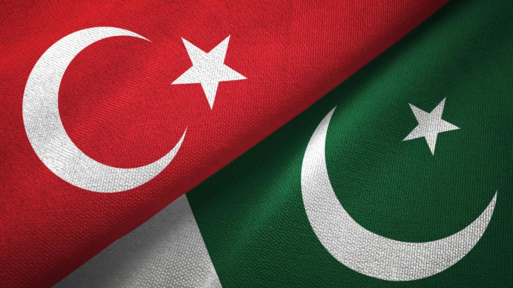 Türkiye'yle Pakistan arasındaki ticaret hacminde hedef 5 milyar dolar