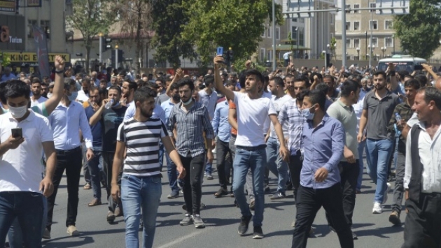 Tütün yasağını protesto eden 10 üretici tutuklandı