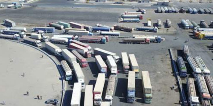 Taliban, Türkiye’nin Afganistan ile kara ticaretindeki en önemli kapı olan İran sınırındaki İslam Kale sınır kapısını ele geçirdi