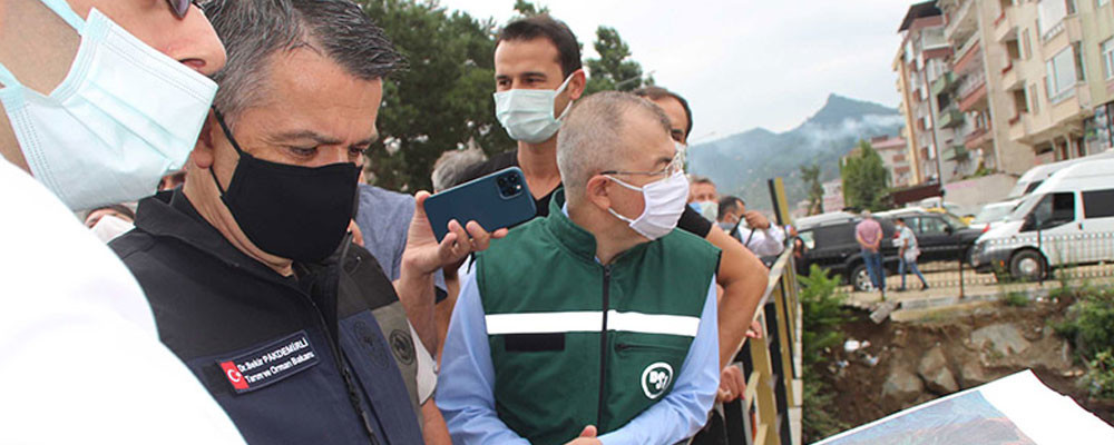 Tarım ve Orman Bakanı Bekir Pakdemirli sel bölgesinde: Vatandaşımız kendini korumanın yollarını arayacak