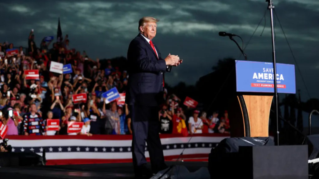 Trump'tan seçimi kaybettikten sonra ikinci miting: Şirketine yönelik suçlamaları hedef aldı