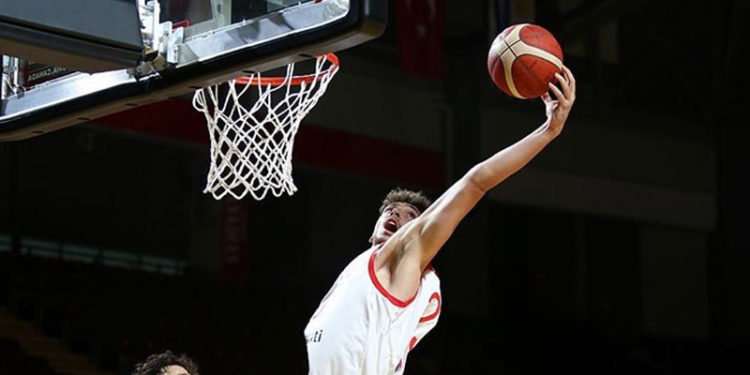 Türkiye, FIBA Erkekler Olimpiyat Elemeleri yarı finalinde Yunanistan'la karşılaşacak