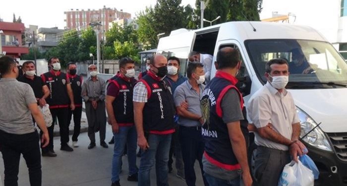 Tütün eylemi yapan 10 kişinin tutuklanmasına tepki: MHP’den istifa ettiler