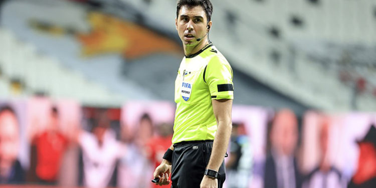 UEFA'dan hakem Arda Kardeşler'e görev
