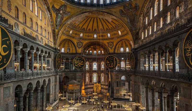 UNESCO, Ayasofya ve Kariye için Türkiye'ye süre verdi