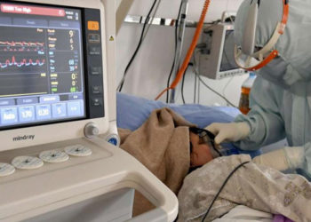 Virüsün iki farklı türü ile enfekte olan kadın hayatını kaybetti