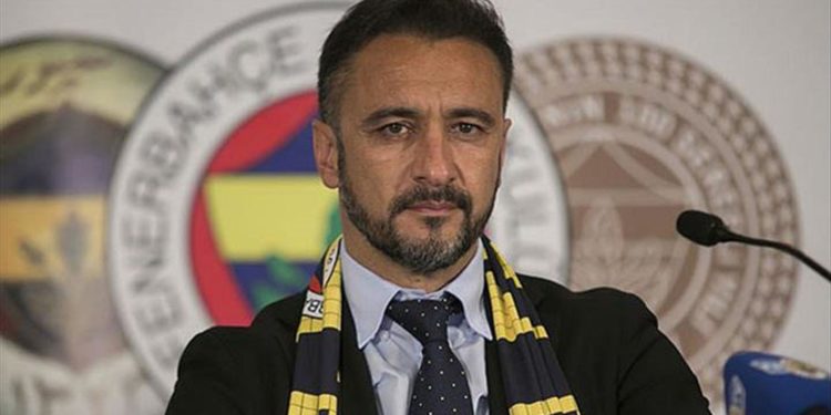 Vitor Pereira kaç yıllık sözleşmeye imza attı?