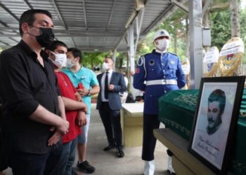 Yeşilçam’ın usta ismi Kartal Tibet son yolculuğuna uğurlandı