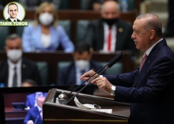 Çöküş itiraflarla başlar