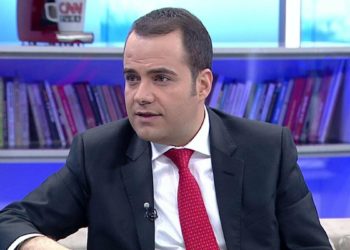 Özgür Demirtaş’tan Hilal Kaplan’a: Trollerini üzerimden çek