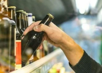 İngiltere'de pandemide alkole bağlı ölümler arttı