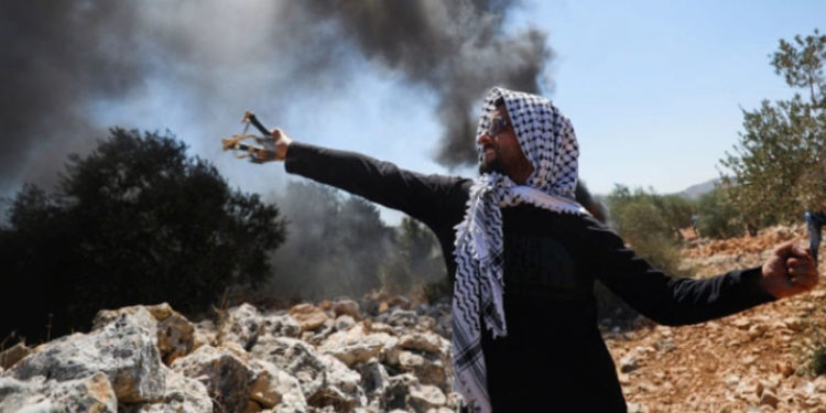 İsrail güçlerinden Batı Şeria'da protesto düzenleyen Filistinlilere müdahale: 370 yaralı