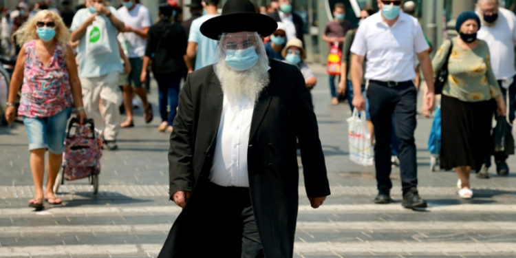 İsrail'deki yeni Covid-19 vakalarının yüzde 90'ı Delta varyantı