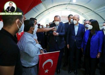 İçeride Kürtler dışarıda Kıbrıs!