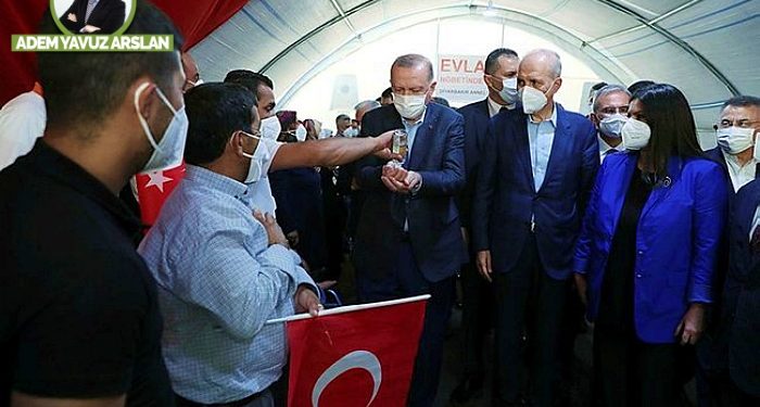 İçeride Kürtler dışarıda Kıbrıs!