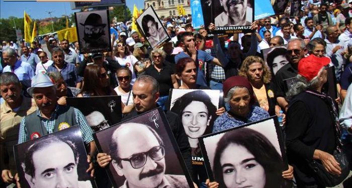 ‘Müslüman Türkiye’ sloganlarıyla gelen Madımak yangını