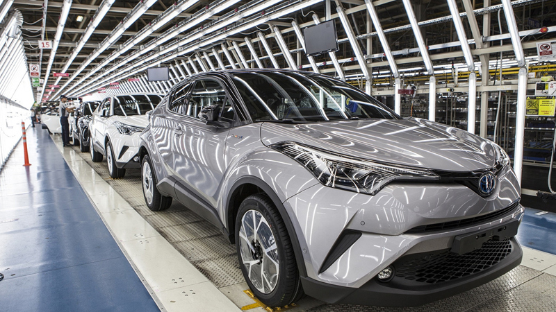 Çip krizi sürüyor: Toyota, Adapazarı'ndaki fabrikasında üretime 2 hafta ara verecek