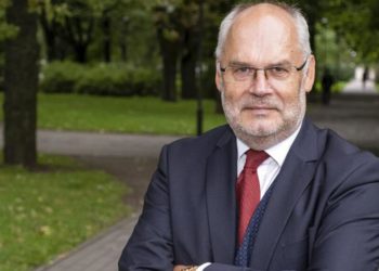 Estonya’da cumhurbaşkanlığı seçimi için tek aday müze müdürü Alar Karis