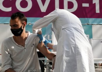 Rusya’da Covid-19 ölümleri aylık ve günlük bazda pandemi döneminin en yüksek seviyesine çıktı