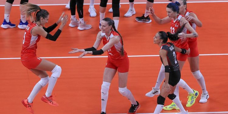 ‘Filenin Sultanları’, 2020 Tokyo Olimpiyat Oyunları’na Güney Kore’ye 3-2 yenilerek veda etti