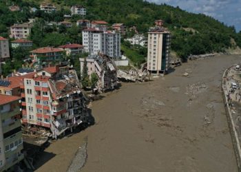 Batı Karadeniz’de felaketin sebebi aşırı yağışlar mı, HES’ler mi?