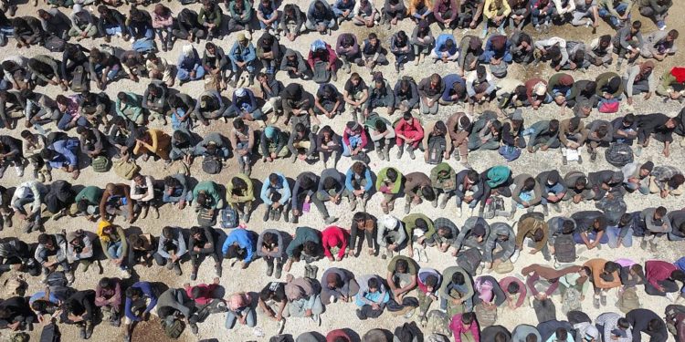 Türkiye sınırında çok sayıda Afgan göçmen yakalandı