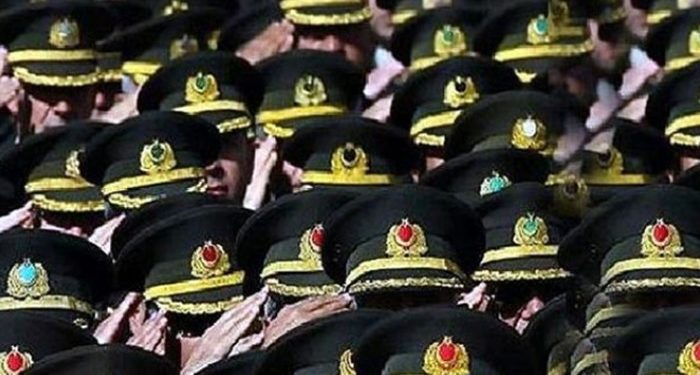 141 general ve amiralin görev yeri değişti