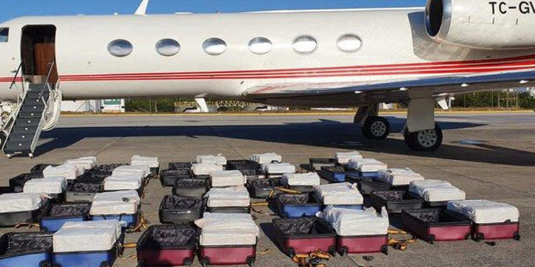 Belçika Federal Polisi: ACM Havacılık'a ait uçaktaki kokainin hangi ülkeye gittiğini bilmiyoruz