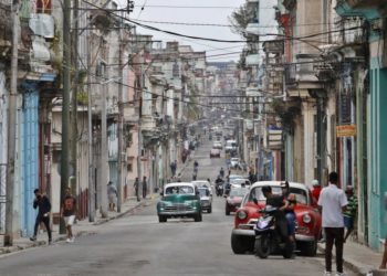 Küba'da küçük ve orta boy özel işletmelerin kurulmasına izin verildi