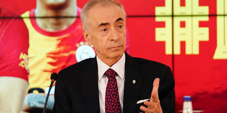 Galatasaray'ın eski başkanı Mustafa Cengiz hastaneye kaldırıldı