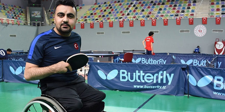 2020 Tokyo Paralimpik Oyunları'nda masa tenisinde Nesim Turan bronz madalya kazandı