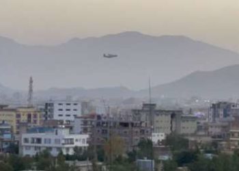 ABD'li komutanlar Kabil Havalimanı'na saldırıların devam etme riskine  karşı alarm halinde