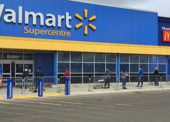 ABD'li perakendeci Walmart, 4 Ekim'e kadar aşılanmayan çalışanlarının sözleşmelerini askıya alacak