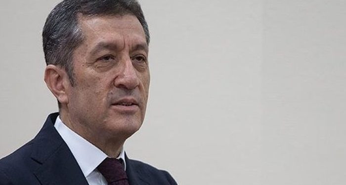 Affını isteyen Milli Eğitim Bakanı Ziya Selçuk görevden alındı